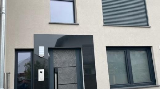Haustür im Neubau in Bürstadt